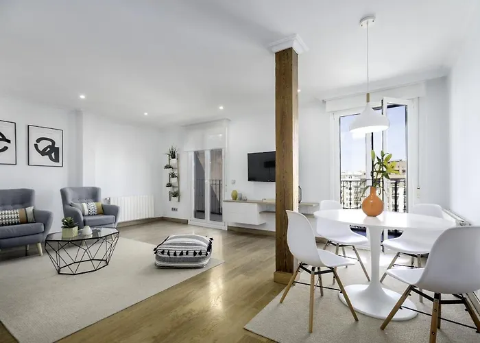 Always Easy I Atico Plaza Apartament *