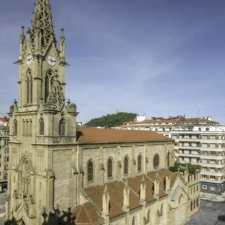 Always Easy I Atico Plaza סן סבסטיאן