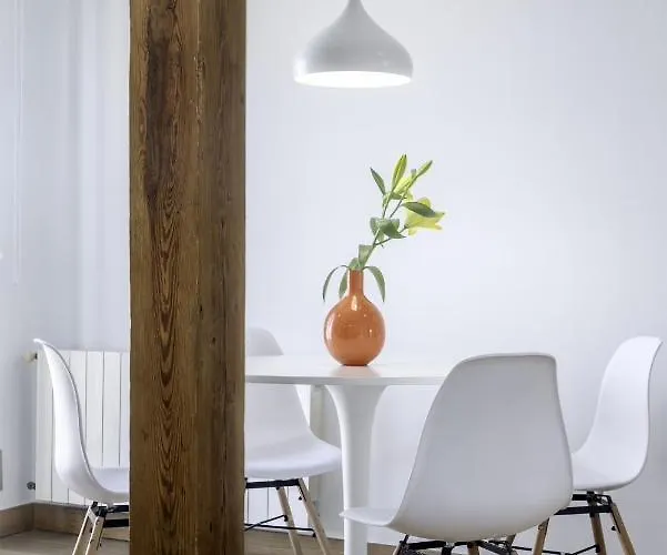 Always Easy I ático Plaza