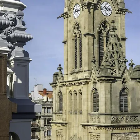 アパート Always Easy I Atico Plaza サン・セバスティアン